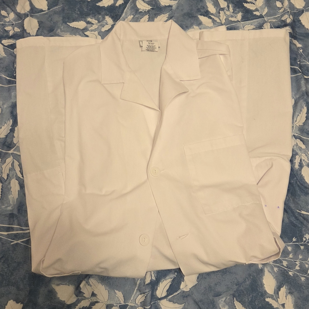META Lab Coat